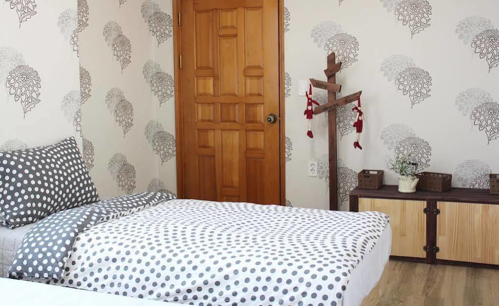 Jeju Airport Mira Guesthouse エクステリア 写真